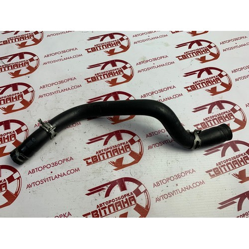 Патрубок охолодження Opel Vivaro 2007-2014 93857790